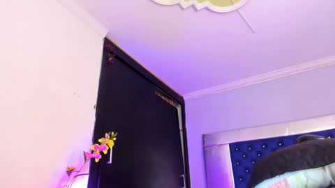 DANIELA online show from April 17, 9:50 pm