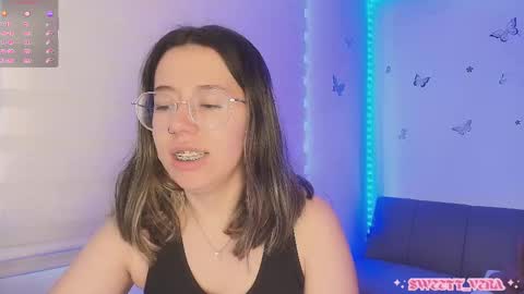 Veronica Independent Model online show from March 28, 1:45 pm