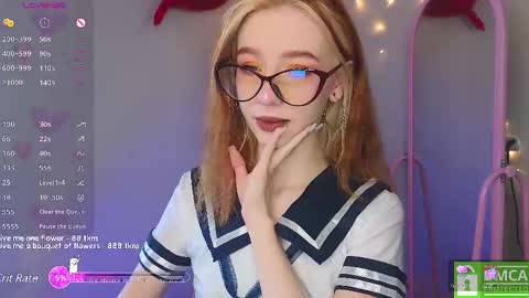 Snapshot of sweetuniporn chatting on March 12, 8:30 am Elis a little vacation Ill be here Saturday my schedules in bio online show from March 12, 8:30 am