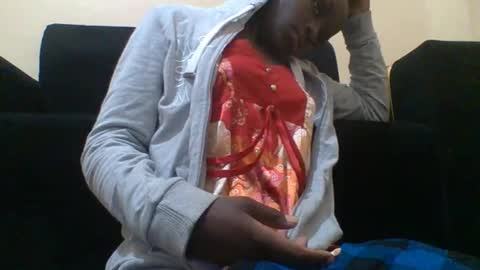 sweetvallerie online show from October 30, 8:20 pm