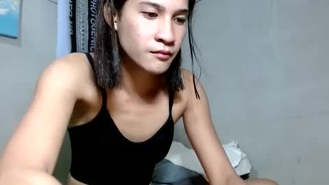 sweetvictoria2000 online show from June 18, 11:15 am