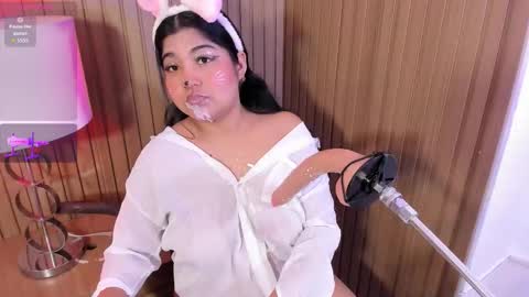 LINA online show from February 18, 11:54 am