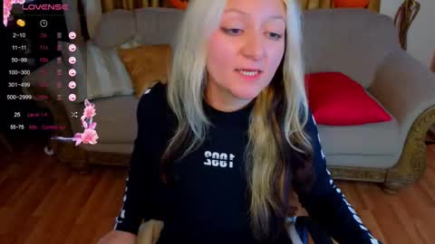 Hot Candy online show from October 25, 5:08 am