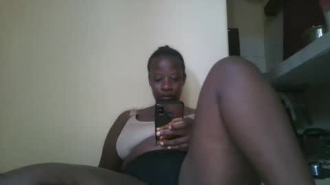 sweetyass25 online show from November 5, 1:13 pm