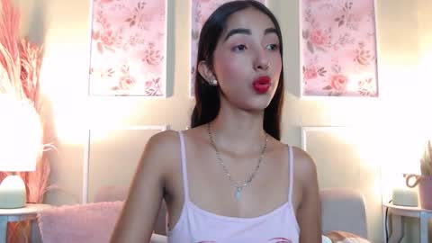 LAURA online show from February 19, 12:15 pm