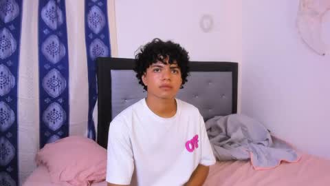 swwet_boy online show from January 8, 12:28 am