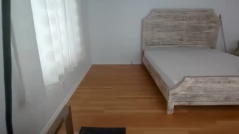 sxncndy online show from December 13, 8:15 pm