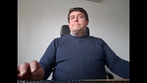 Snapshot of sympa_trique chatting on October 1, 3:33 pm sympa_trique online show from October 1, 3:33 pm