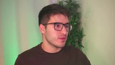 t0ny_wylie online show from February 14, 3:48 pm