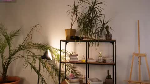 Snapshot of t_tragedienne chatting on September 26, 2:58 pm Heeey im Helena3 -- fav555100333 -- pvts only premium and after my public show 3 online show from September 26, 2:58 pm