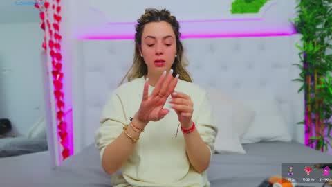 Snapshot of taahiraarabian chatting on March 10, 1:21 pm Arianna online show from March 10, 1:21 pm