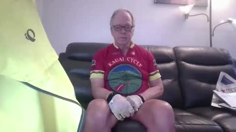 tacrunner66_ online show from April 13, 2:21 pm