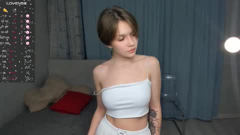 Jessi online show from February 10, 3:21 pm