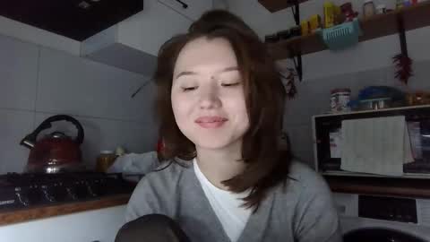 Lily online show from November 27, 2:47 pm