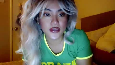 Lena online show from December 4, 3:48 pm