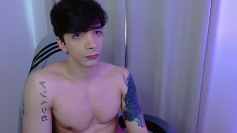 takeru___ online show from October 31, 7:14 pm