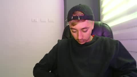 talhi_ online show from January 24, 3:34 pm