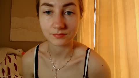 Snapshot of taliiyafiredream chatting on February 6, 9:11 am Kira online show from February 6, 9:11 am