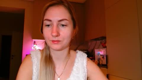  Kira  online show from February 12, 7:01 am