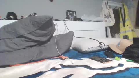 talllatino310 online show from February 4, 10:35 pm