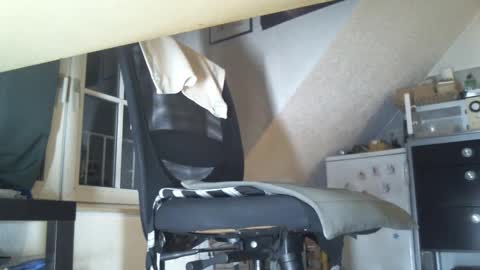 Snapshot of tallman57 chatting on September 21, 6:34 pm tallman57 online show from September 21, 6:34 pm