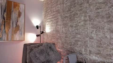 Snapshot of tamara_aluna chatting on February 21, 12:39 pm Tami online show from February 21, 12:39 pm