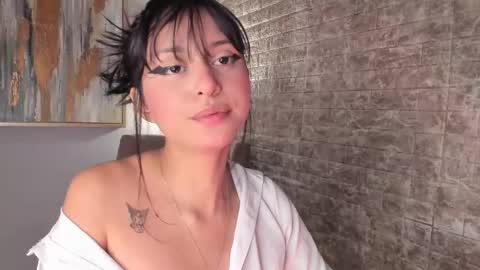 Snapshot of tamara_aluna chatting on March 8, 3:24 pm Tami online show from March 8, 3:24 pm