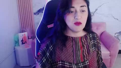 Snapshot of tamara_ch1 chatting on October 19, 3:22 am tamara_ch1 online show from October 19, 3:22 am