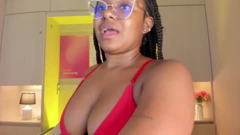 Tami online show from April 9, 8:03 pm