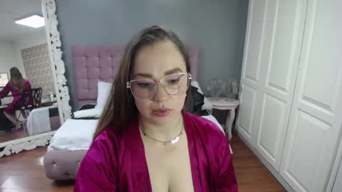 Tammara  online show from September 18, 4:49 am