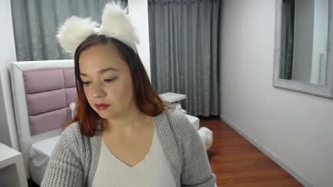 Tammara  online show from February 19, 4:34 am