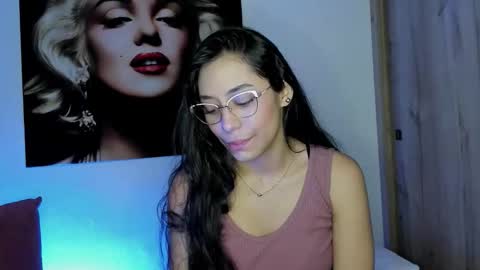 tania06 online show from October 22, 1:24 pm