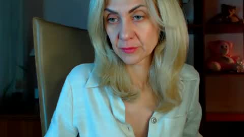 tanya online show from December 7, 11:01 am