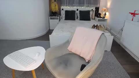 TANYALOREN online show from April 22, 8:10 am