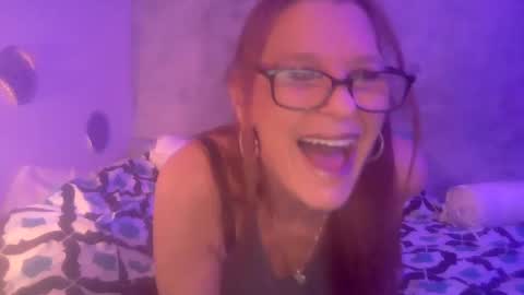 tara lynn online show from January 19, 9:01 am