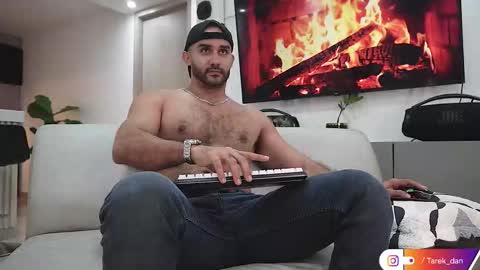 Tarek online show from March 12, 1:20 am