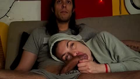 T  J   online show from November 18, 6:05 am