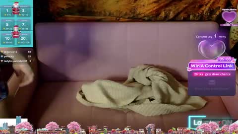 TashaKai online show from December 17, 8:15 pm