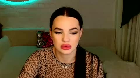 Snapshot of tasty_babyy chatting on January 17, 4:36 pm tasty_babyy online show from January 17, 4:36 pm