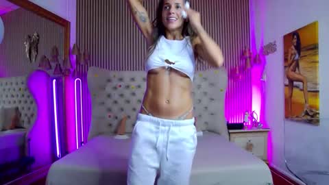 Snapshot of tastypatricia chatting on September 20, 4:32 pm TastyPatricia online show from September 20, 4:32 pm