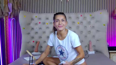 Snapshot of tastypatricia chatting on October 12, 10:52 am TastyPatricia online show from October 12, 10:52 am