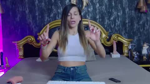 Snapshot of tastypatricia chatting on February 28, 6:52 pm TastyPatricia online show from February 28, 6:52 pm
