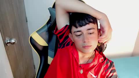 T A T A N online show from November 17, 8:11 pm