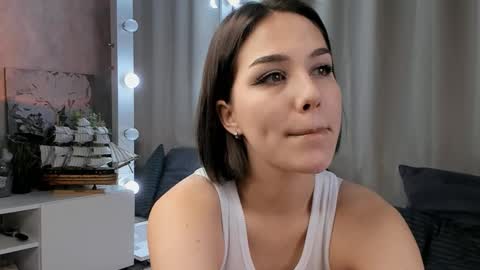 Snapshot of tate_angel chatting on October 7, 6:26 pm Tate online show from October 7, 6:26 pm