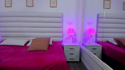 Snapshot of tatiana_arboleda chatting on October 2, 2:54 am tatiana_arboleda online show from October 2, 2:54 am