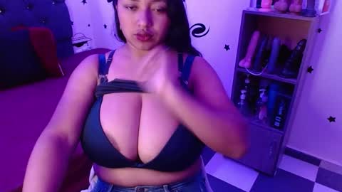 Snapshot of tatiana_wd chatting on January 14, 2:40 am tatiana online show from January 14, 2:40 am