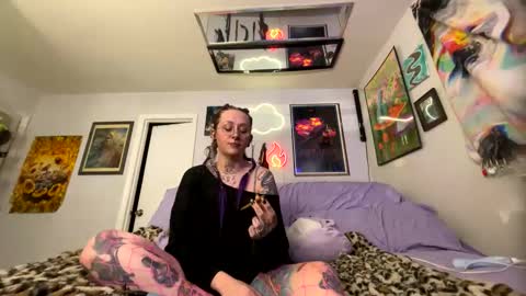 Tatkitty online show from February 5, 7:29 am