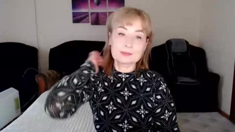 Snapshot of tattease chatting on October 12, 12:20 pm Tattease online show from October 12, 12:20 pm
