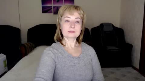 Snapshot of tattease chatting on October 18, 4:27 am Tattease online show from October 18, 4:27 am