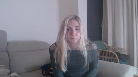 tattoobbgirl online show from November 19, 6:07 pm